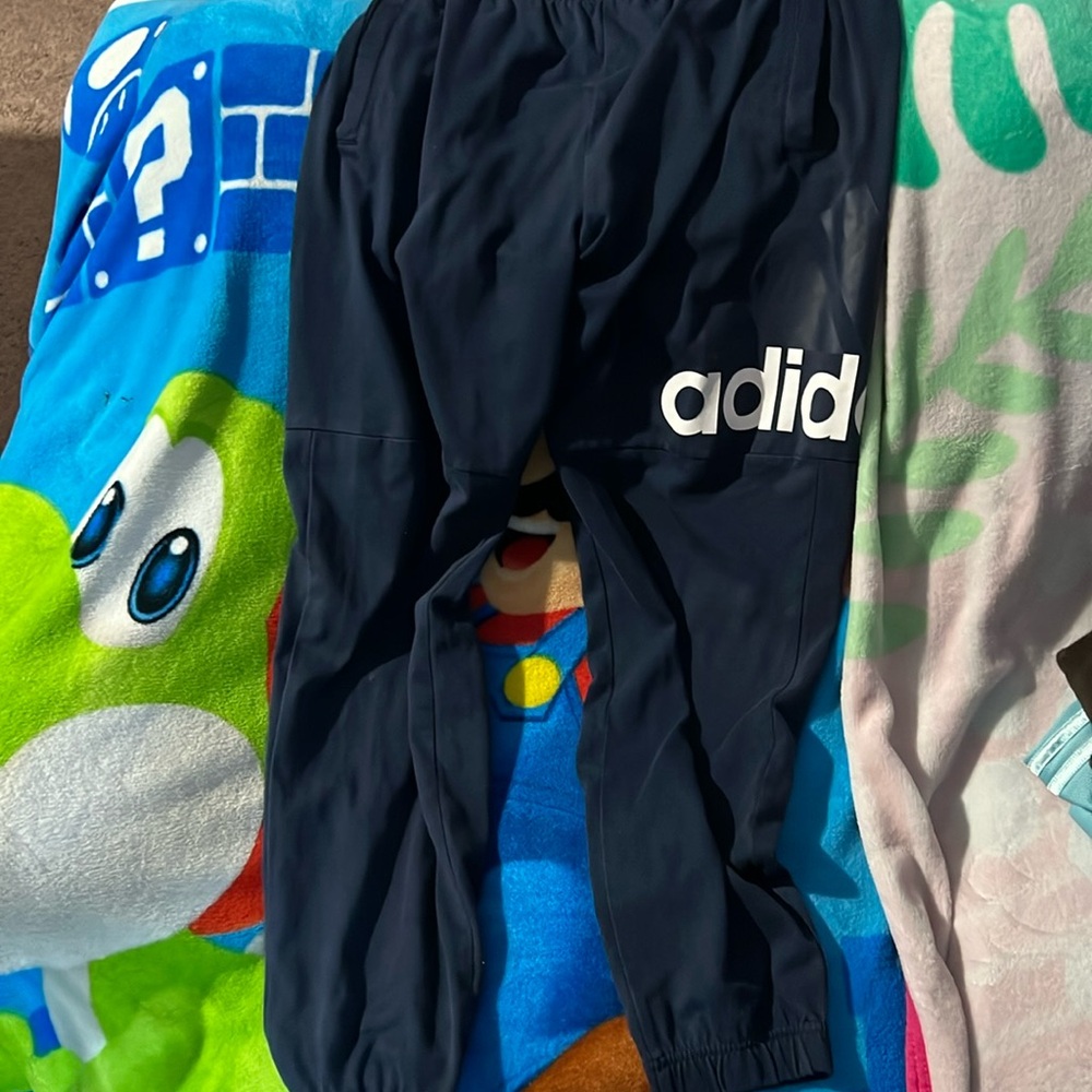 Adidas M